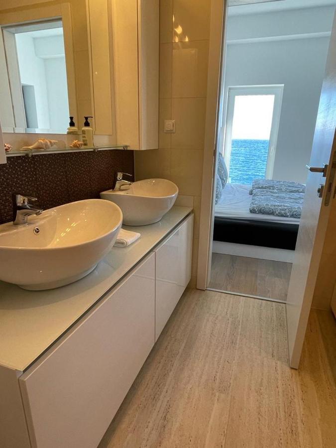 First Row To The Sea Apartment Opatija Exterior photo